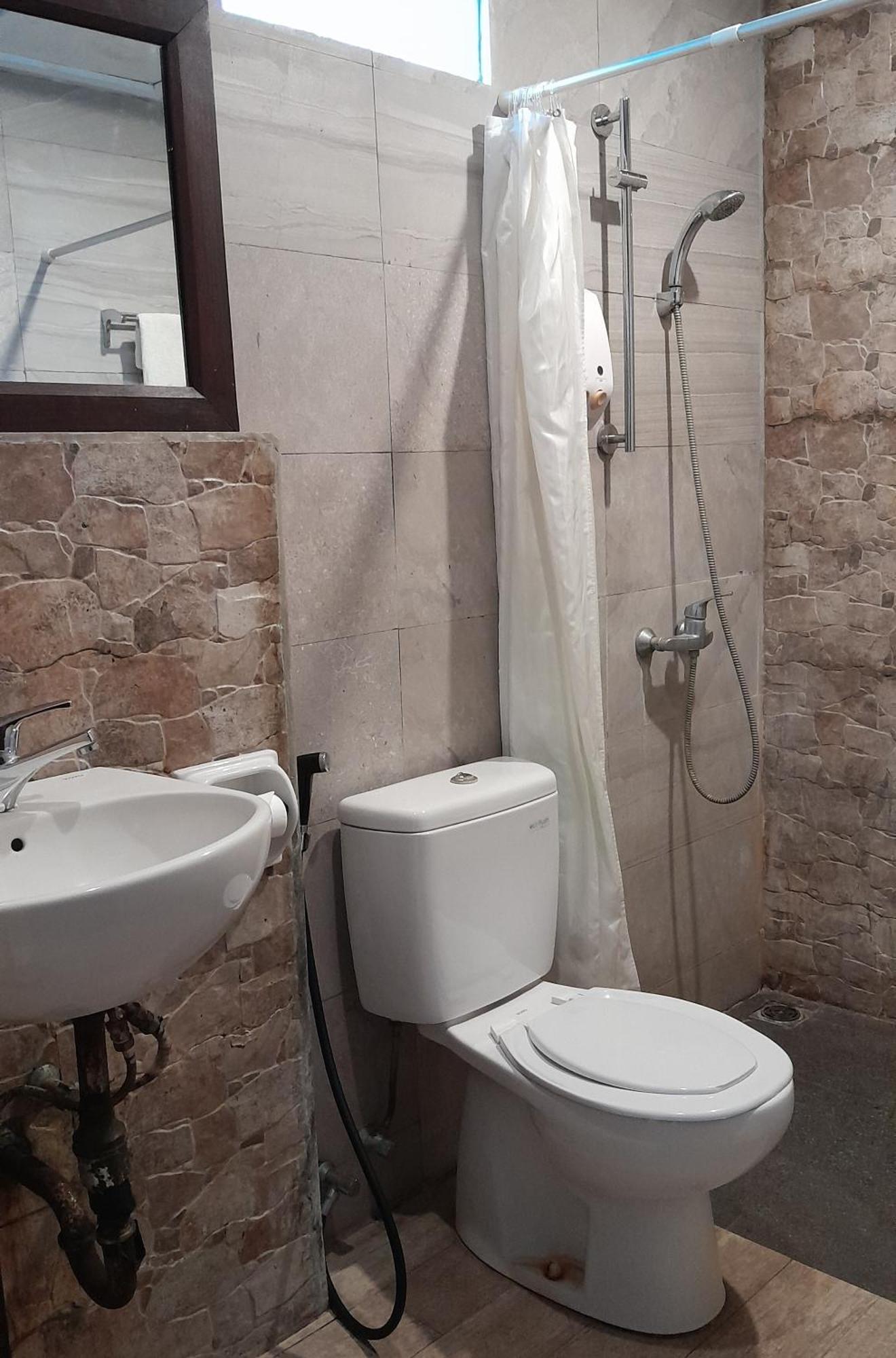 סורונג Kasuari Valley Beach Resort מראה חיצוני תמונה